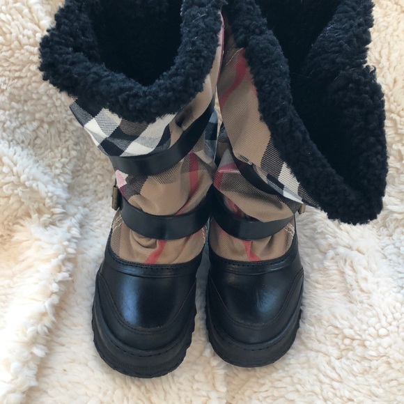 Burberry Housecheck Mid Weather Boot Size 5 - Picture 2 of 3